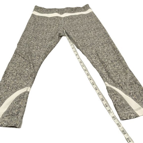Lululemon Inspire II Crop Leggings‎ in Petite Fleur Size 8 - Picture 7 of 9